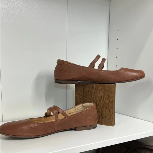 🔥🔥 FRYE Carson Mary Jane flat brand new women size 9.5 - Picture 4 of 10